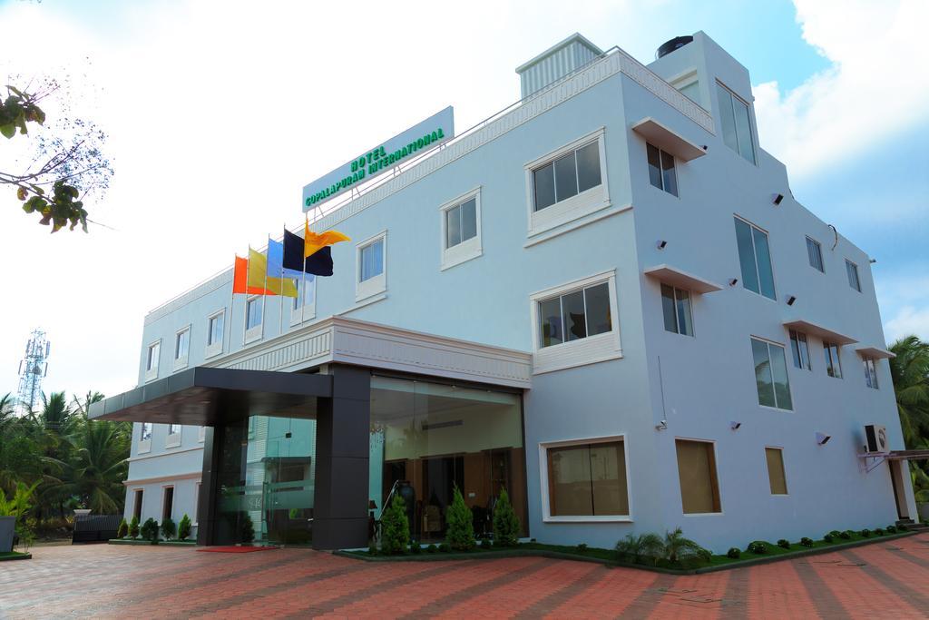 Hotel Gopalapuram International Pollāchi Exterior foto